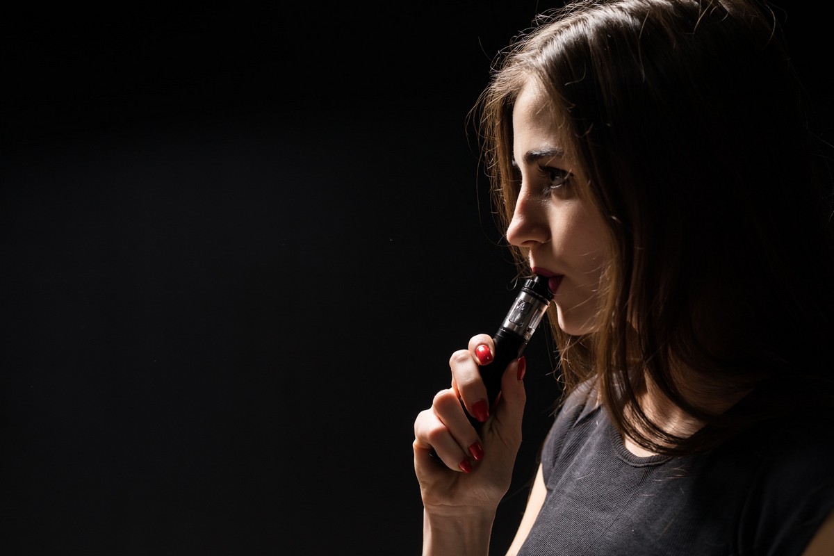 Airmez Fox 4in1 smaki, przełączanie smaków vape, e-papieros z różnymi aromatami, różnorodność vapingu - Chiny Airmez FOX 4IN1 120k Producenci jednorazowych ...